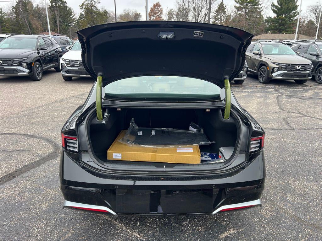 2025 Hyundai Sonata Hybrid Limited