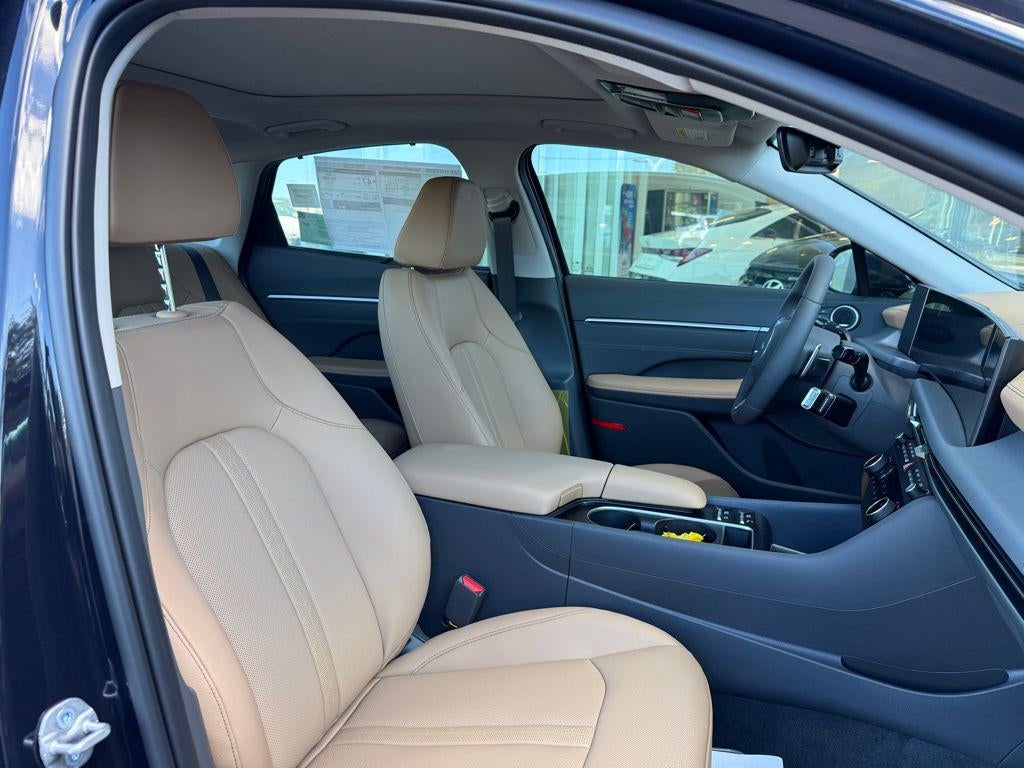 2025 Hyundai Sonata Hybrid Limited