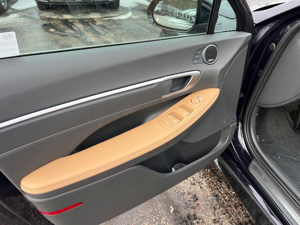 2025 Hyundai Sonata Hybrid Limited