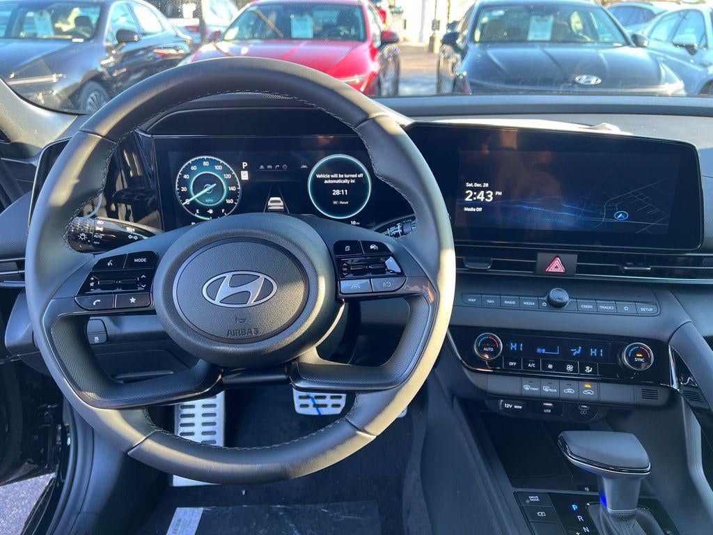 2025 Hyundai Elantra Hybrid SEL Sport