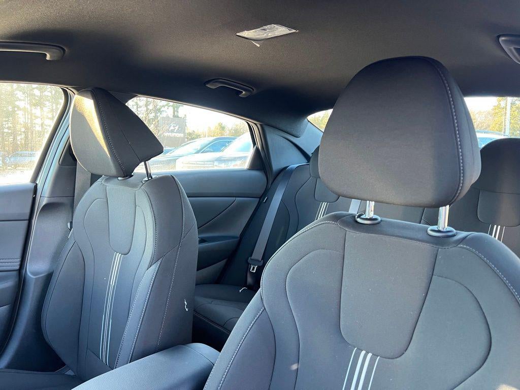 2025 Hyundai Elantra Hybrid SEL Sport