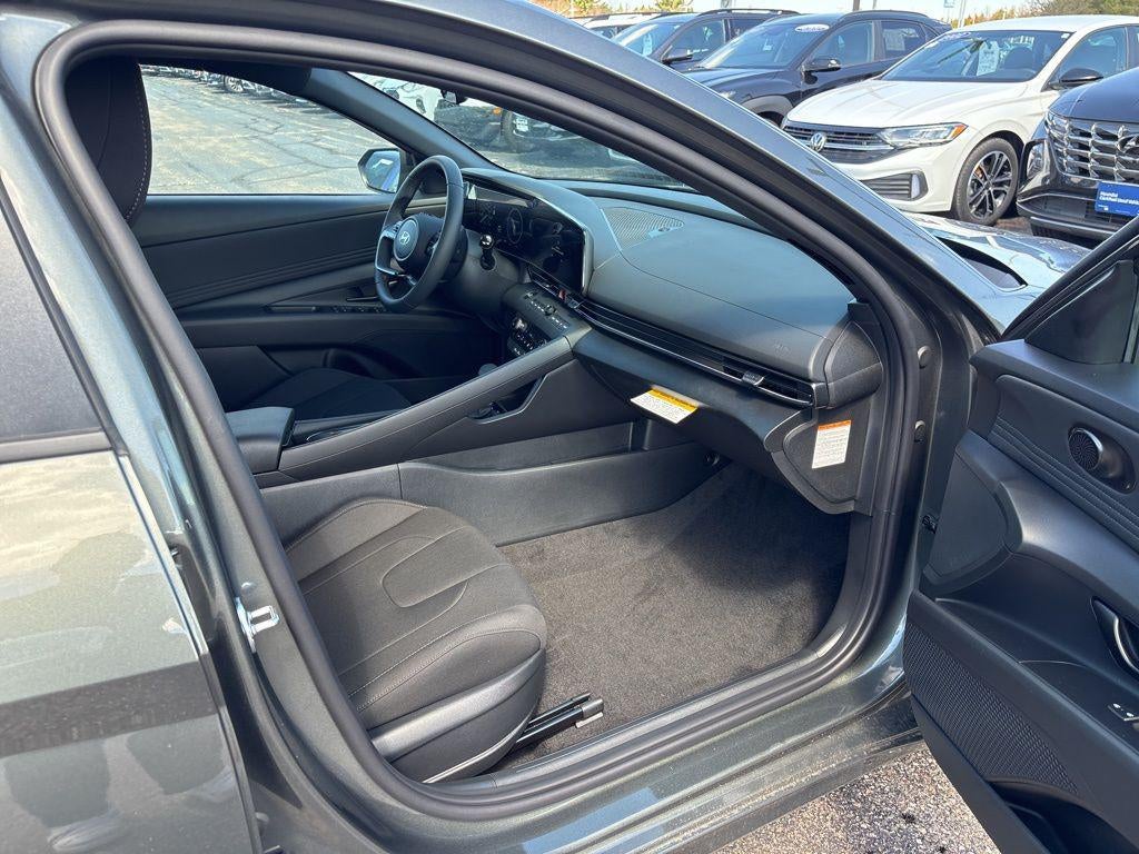 2026 Hyundai Elantra Hybrid SEL Sport