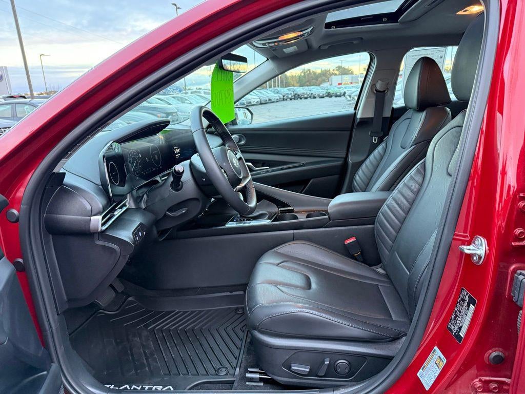 2025 Hyundai Elantra Hybrid Limited