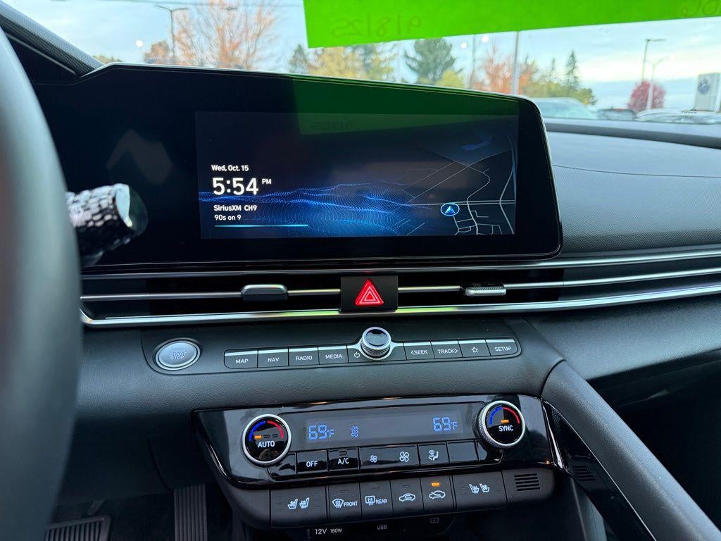 2025 Hyundai Elantra Hybrid Limited