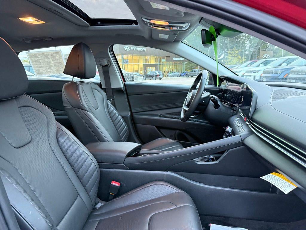 2025 Hyundai Elantra Hybrid Limited