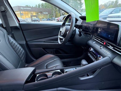 2025 Hyundai Elantra Hybrid Limited