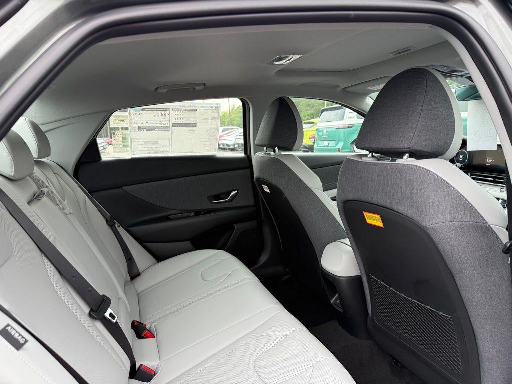 2025 Hyundai Elantra Limited