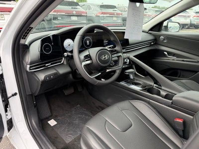 2025 Hyundai Elantra Limited