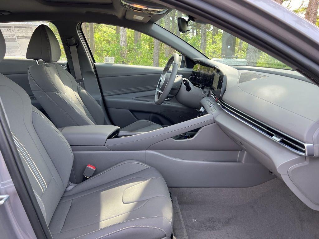 2024 Hyundai Elantra SEL Convenience