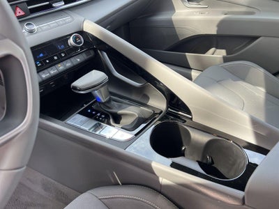 2024 Hyundai Elantra SEL Convenience