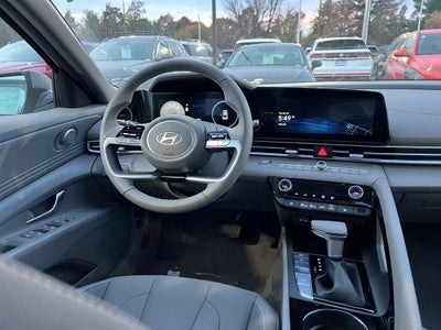 2025 Hyundai Elantra SEL Convenience