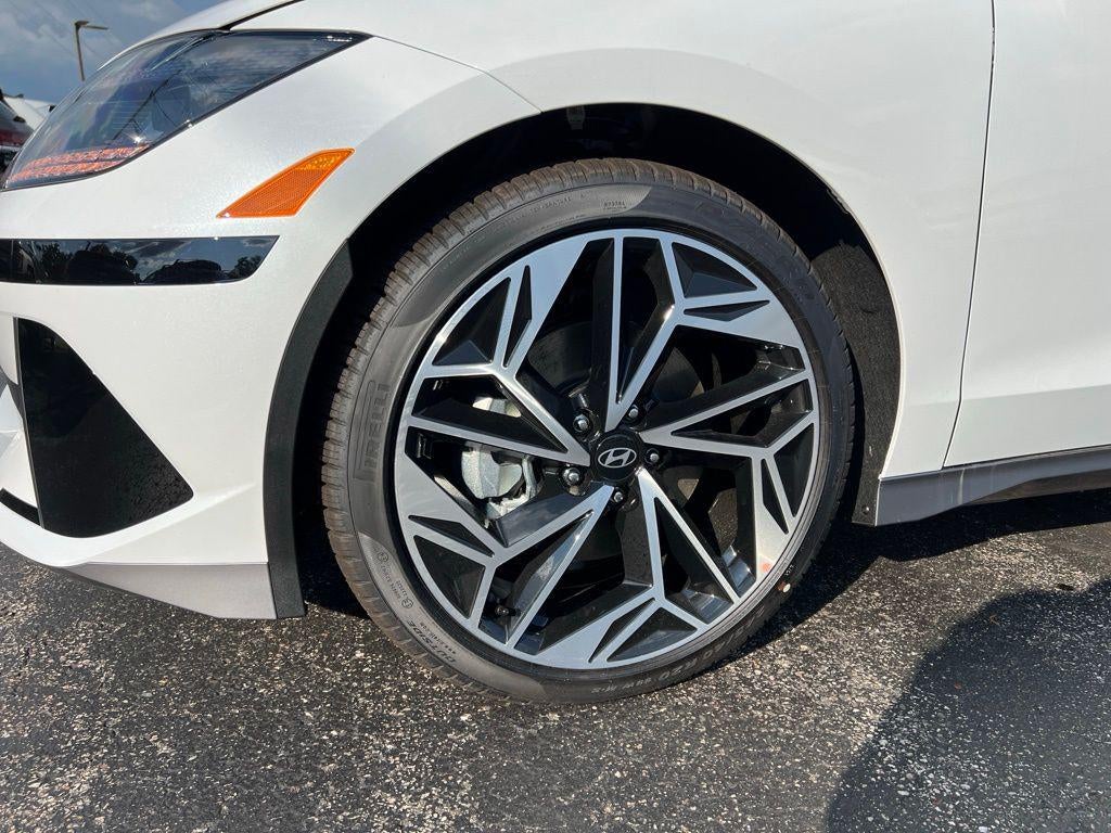 2024 Hyundai IONIQ 6 SEL