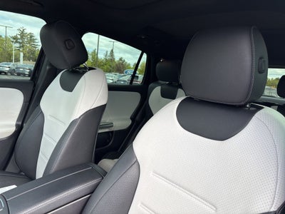 2022 Mercedes-Benz GLA Base