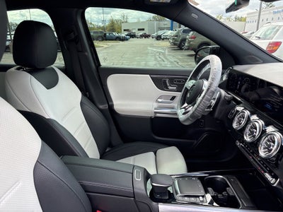 2022 Mercedes-Benz GLA Base