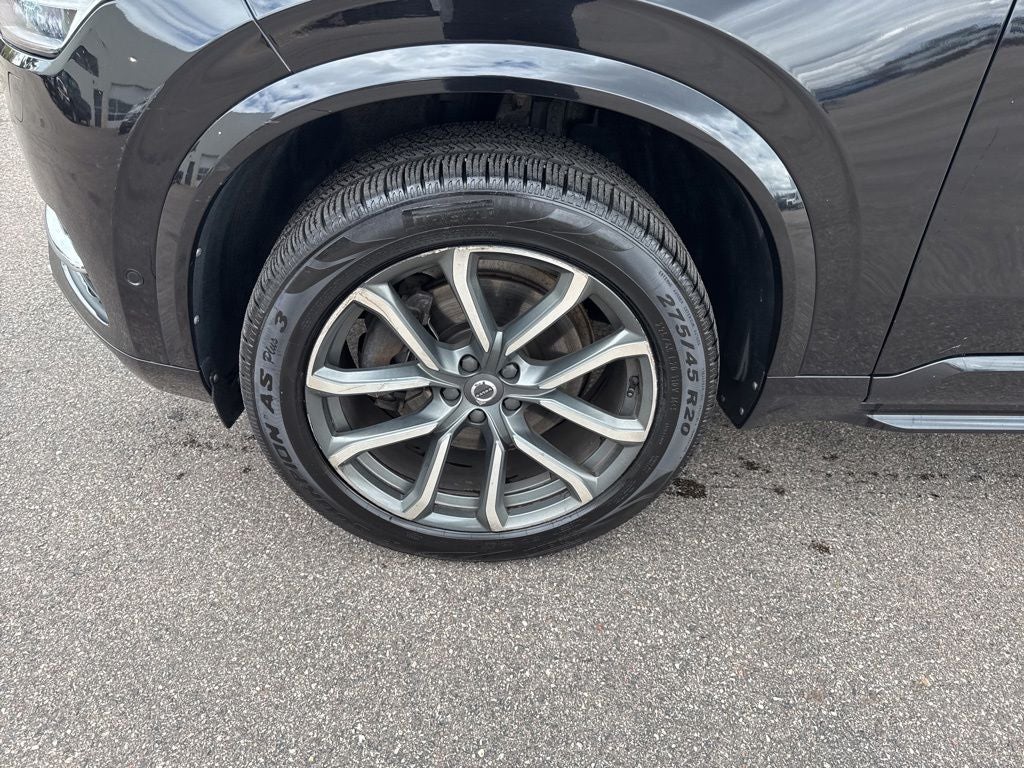 2016 Volvo XC90 T6 Momentum